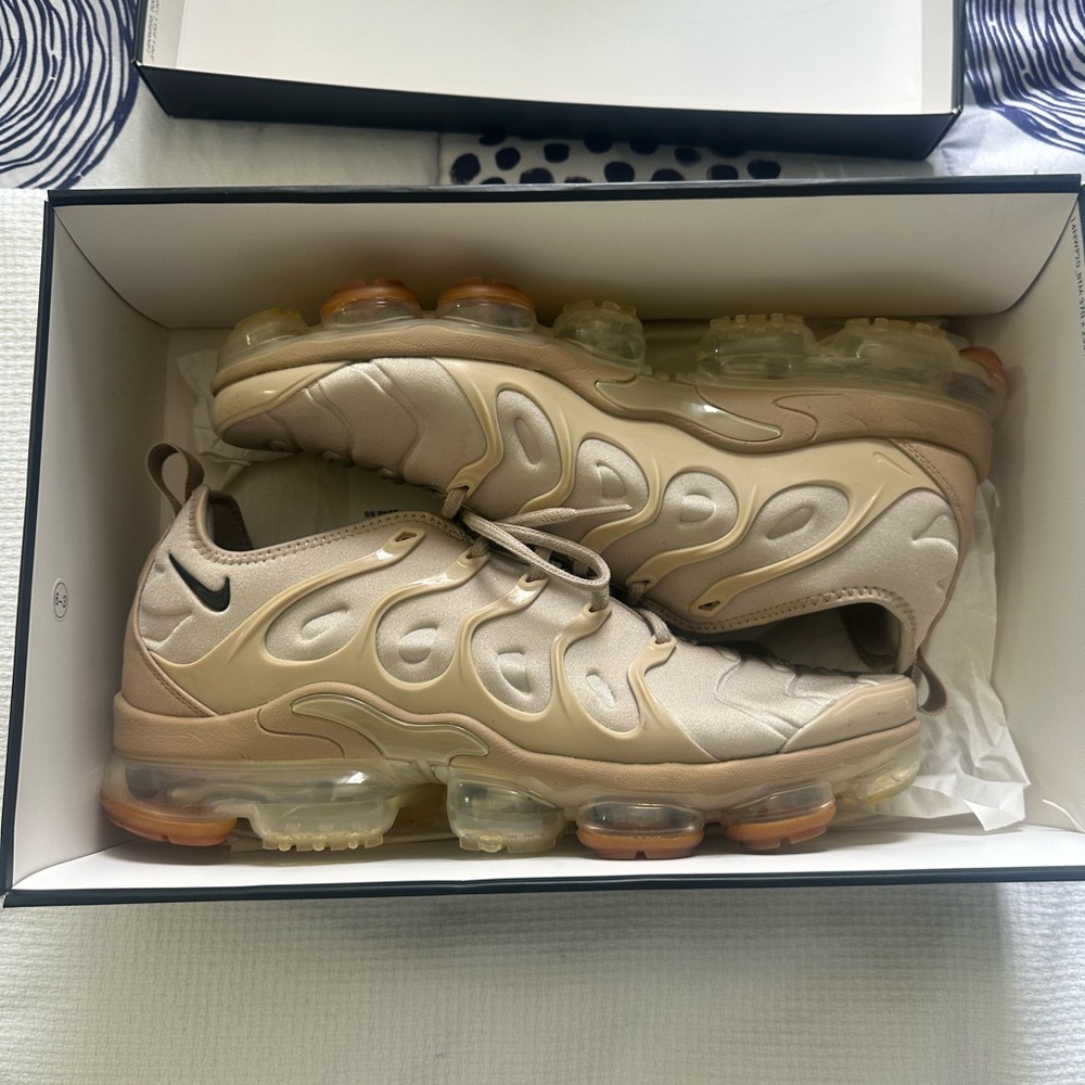 Nike VaporMax Plus Beige/Tan Sneakers
